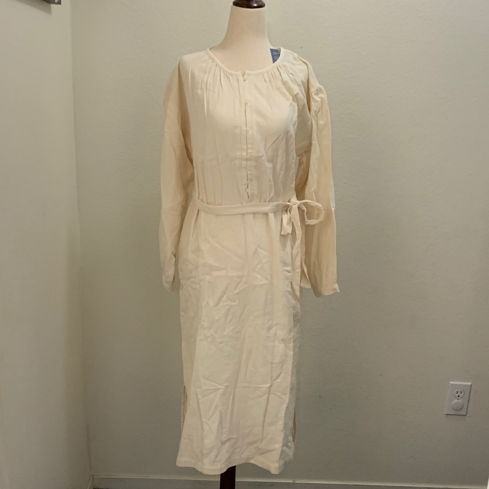 Elegant Cream Long Sleeve Dress